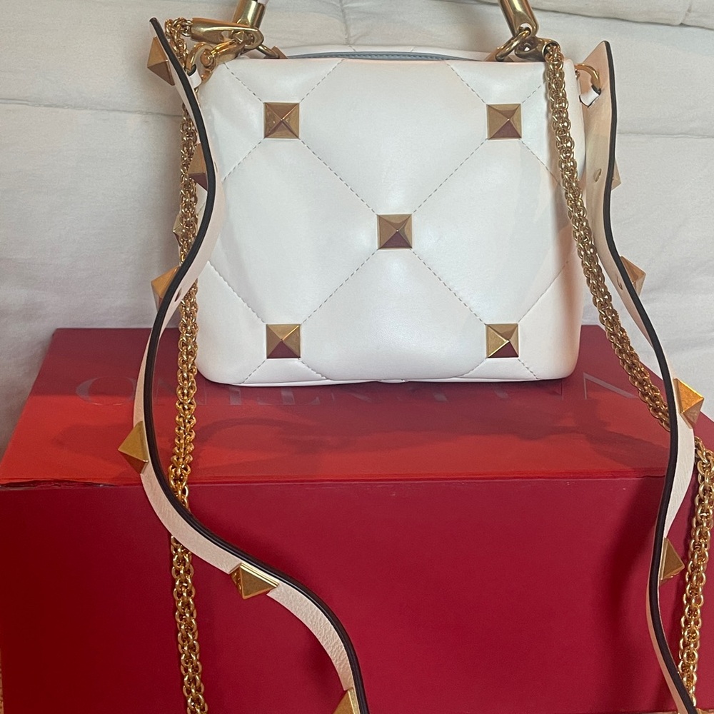 Valentino Garavani Rockstud Griny Calfskin Bag